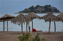 Έκτακτο δελτίο καιρού: Δεκαπενταύγουστος με βροχές και καταιγίδες