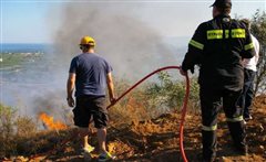 Χαλκιδική: Καμία δίοδος στη θάλασσα για 1000 μέτρα - ''Ιδιωτικές παραλίες''!