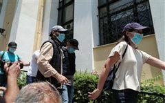 Ψευτογιατρός: «Την άφησε 30 κιλά σε οικτρή κατάσταση και έφυγε από ανακοπή»