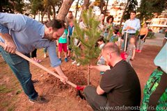 Καλαμαριά: Πάνω από 300 λουλούδια και φυτά μοιράστηκαν την Κυριακή