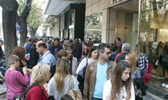 Ωράριο αγοράς 10:00 -18:00 προτείνει ο Μπουτάρης