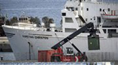 «Έδεσε» στο λιμάνι της Θεσσαλονίκης το πλοίο με τους 410 τόνους εκρηκτικών