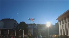 Καλαμαριά: Drone ενημερώνει τους πολίτες για τον κορονοϊό (βιντεο)