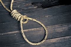27χρονος βρέθηκε κρεμασμένος μέσα στο σπίτι του