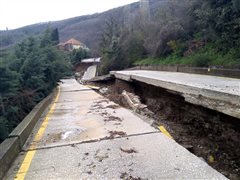 Σε κατάσταση έκτακτης ανάγκης για έξι μήνες το Άγιο Όρος