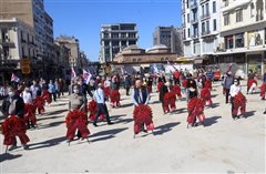 Θεσσαλονίκη: Με αποστάσεις η κατάθεση στεφάνων για τον Μάη του ’36 (ΦΩΤΟ)