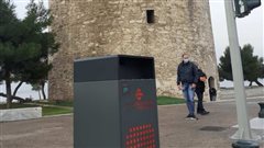 Θεσσαλονίκη: Oικολογικοί και αντιγκράφιτι κάδοι απορριμμάτων στην Παλιά Παραλία