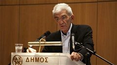 Άγνωστοι βανδάλισαν το σπίτι του Μπουτάρη (φωτο)