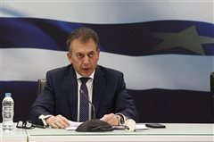 Βρούτσης: Τα έκτακτα μέτρα συνδέονται με τη ρήτρα διατήρησης των θέσεων εργασίας