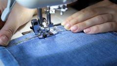 Τα ελληνικά Levi’s με το «Gr» κουμπί: Πώς χάθηκε η εταιρία που έφτιαχνε το διασημότερο παντελόνι στον κόσμο