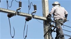 Σβήνουν τα φώτα: Αυτές είναι τελικά οι ώρες που θα μειώνεται υποχρεωτικά το ρεύμα στην Ελλάδα