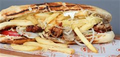 Πρώτη σε παραγγελίες: Η φεγγαρόπιτα- γίγας με τα 7 υλικά σε χορταίνει μόνο που τη βλέπεις (Pics)