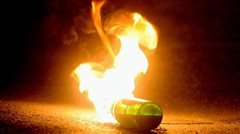 Θεσσαλονίκη: Μολότοφ σε βιοτεχνία ρούχων - Φωτιά σε κλεμμένο αυτοκίνητο