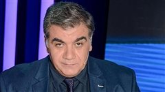 Ξανθιά, εντυπωσιακή, 7 χρόνια μαζί του: Αυτό είναι το κορίτσι του Δημήτρη Σταρόβα (pics)